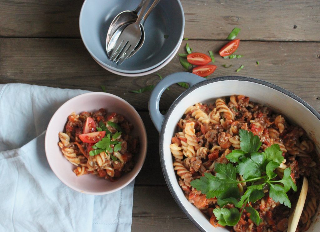 One pot pasta med oksekød og chorizo